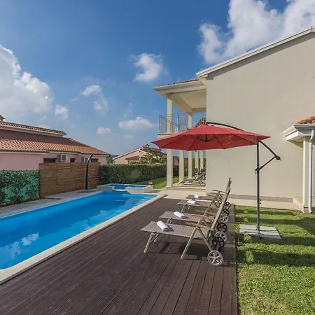 Villa Anita For 7 People Near With Private Pool And Beautiful Garden