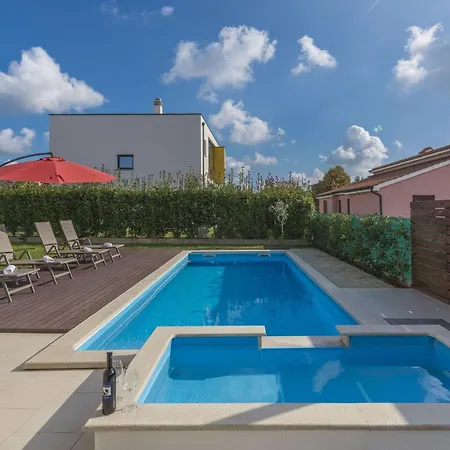 Villa Anita For 7 People Near With Private Pool And Beautiful Garden *