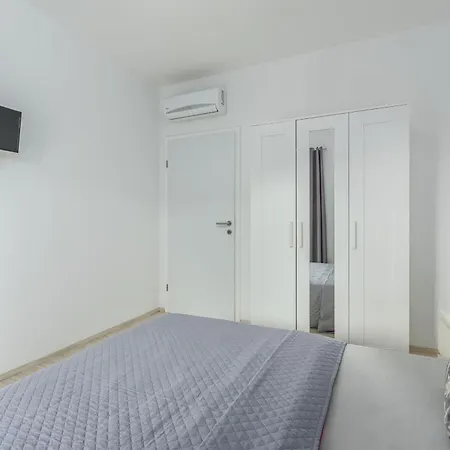 Anita For 7 People Near With Private Pool And Beautiful Garden Вилла Пореч