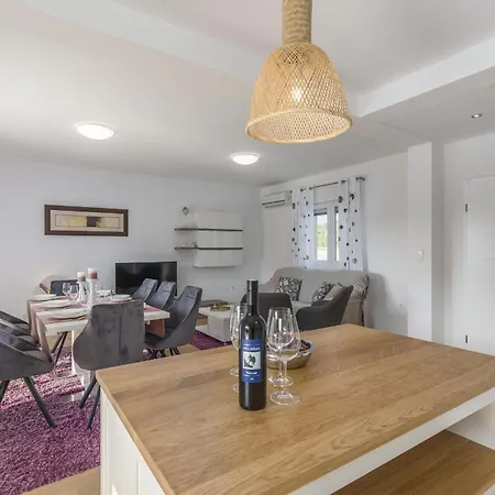 Anita For 7 People Near With Private Pool And Beautiful Garden Вилла *